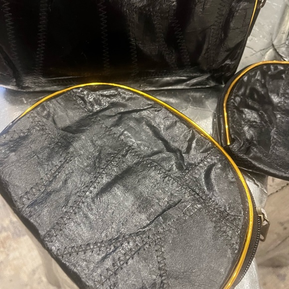 Vintage 1980s Alan Edward three piece pouch set matching black with gold  trim - Picture 8 of 16